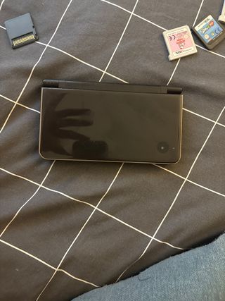 Nintendo DSi XL Negra/Plateada