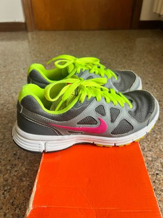 Scarpe Nike Revolution