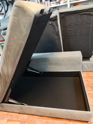 Sofá chaise longue extensible gris