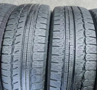 Neumáticos 215/70 R15 C