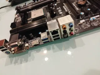 Placa Base Gigabyte, RAM G.Skill, Cooler y GPU