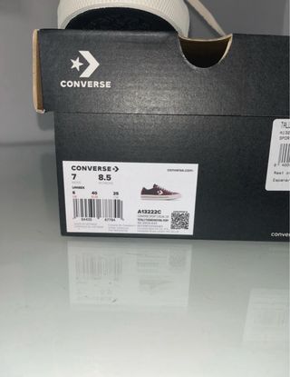 Converse Marrones con Logo Beige