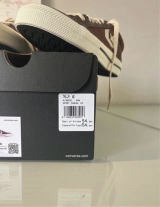 Converse Marrones con Logo Beige