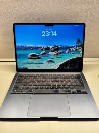 MacBook Air M2 256GB Mezzanotte