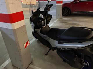 Zontes 368e Maxi Scooter Automática
