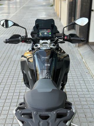 BMW F 750 GS Negra