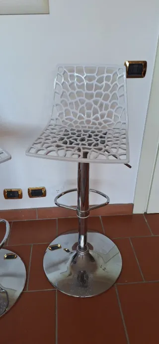 Coppia sgabelli design moderno