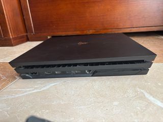 Consola Sony PS4 Pro Negra + Mando