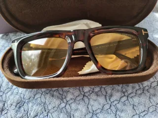 Gafas Tom Ford Unisex Tortoise.