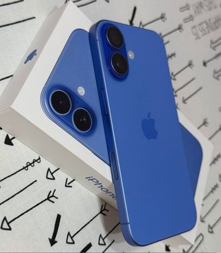 iPhone 16 128 GB Blu + Accessori