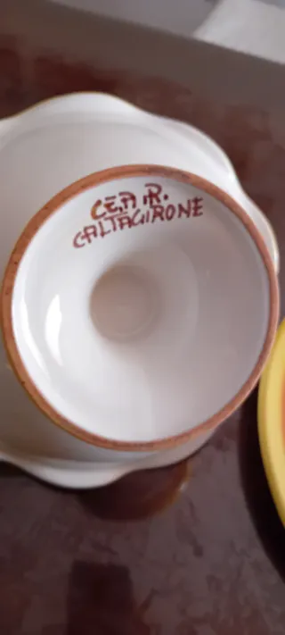 Alzata portafrutta in ceramica decorata