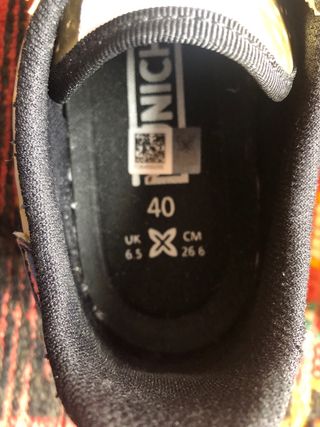 Zapatillas Munich Doradas/Negras