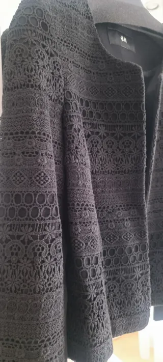 Elegante chaqueta encaje