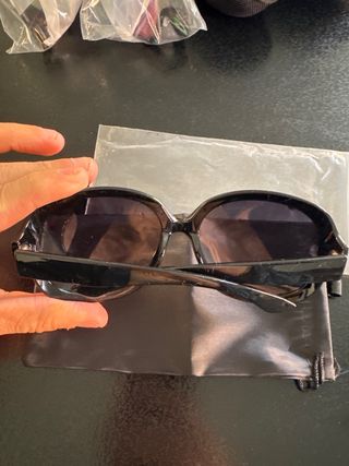 Occhiali da sole da donna neri