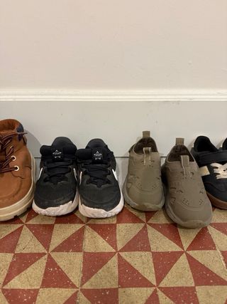 Lote Zapatillas Niño Talla 24-25