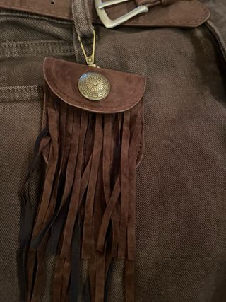 Porta monete da cintura scamosciato con frange