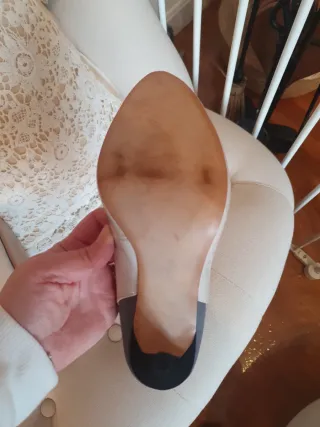 Preciosos y elegantes zapatos de tacón Zara charol