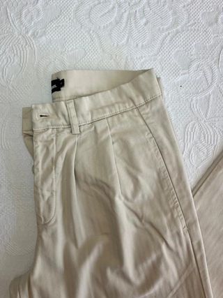 Pantalón sastre RAMSOS beige/arena con pinzas...