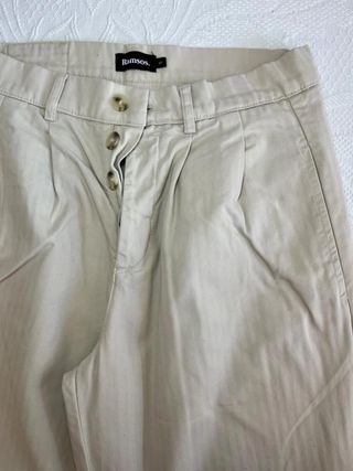 Pantalón sastre RAMSOS beige/arena con pinzas...