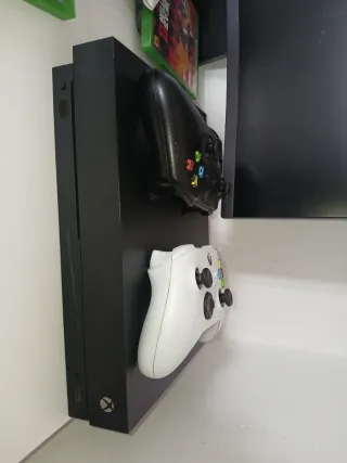 Xbox One X Nero