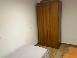 Se alquila habitación solo para chica
