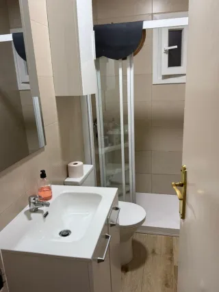 Se alquila habitación solo para chica