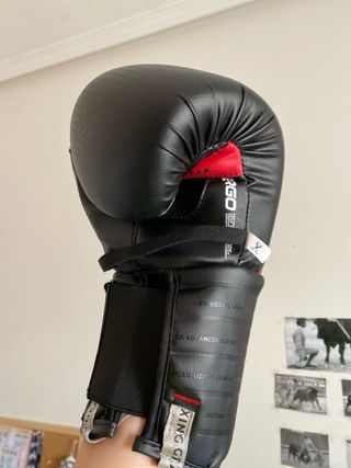 Guantes de Boxeo Outshock Negros