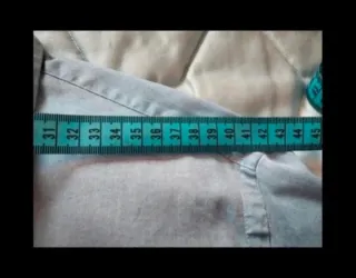 Camisa azul de El Ganso.