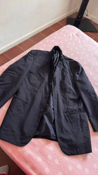 Traje de Chaqueta y Chaleco Gris Oscuro
