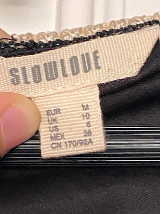 Vestido Slowlove rayas negro/beige Con escote...