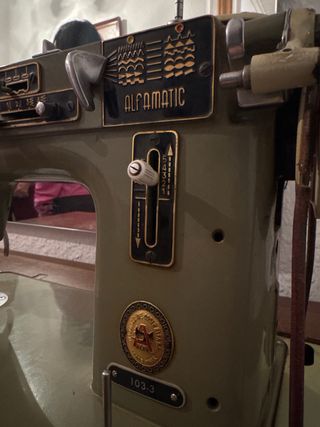 Máquina de coser Alfa Alfamatic 103-3