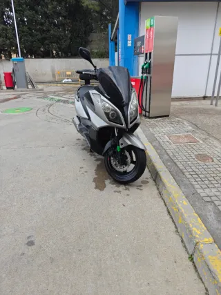 Kymco Superdink 125 Plata