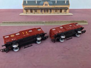 2 Vagones Cerrados H0 Renfe