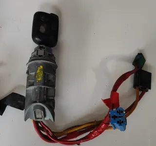 Cerradura y llave contacto Peugeot 607