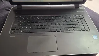 Portátil HP 17"