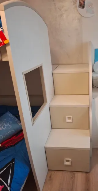 Cameretta letto soppalco con pedana contenitore