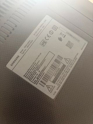 Televisor Samsung 40’ 4K Smart TV UE40KU6000K