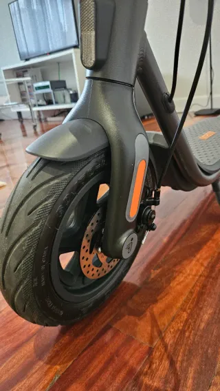 Ninebot F2E Patinete Eléctrico