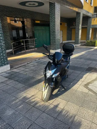 Kymco Agility City 125cc - Como Nueva, solo 8000km