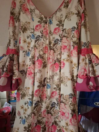 Traje de flamenca volantes flores