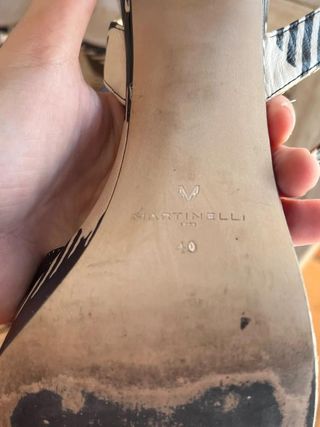 Sandalias Martinelli blanco y negro estampado...