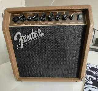 Amplificador Fender Acoustasonic 15