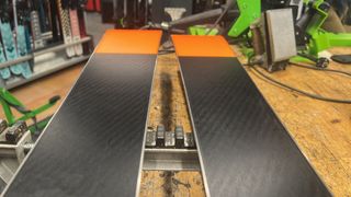 Sci Blizzard Nomaly 170cm e attacco Marker