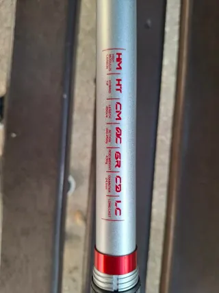 Caña de Pescar marca OKUMA de 4,5 metros