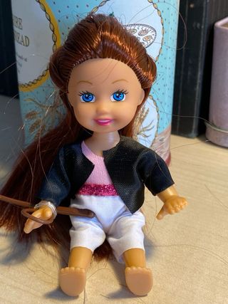 Muñeca pequeña 11 cm