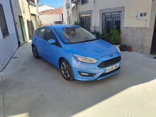 ford focus ecoboost focus 2017
