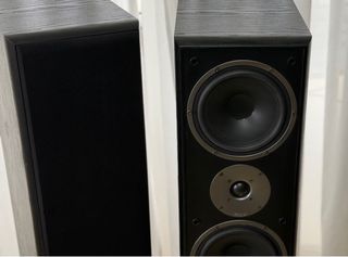 Altavoces Magnat Monitor Supreme 1002 Negros