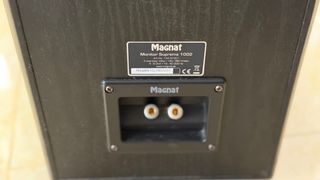 Altavoces Magnat Monitor Supreme 1002 Negros