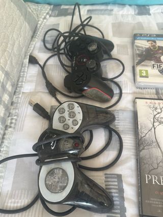 Videogiochi e controller per console PS2 e PC