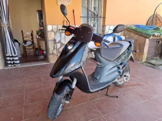 Scooter Derbi Hunter Manhattan